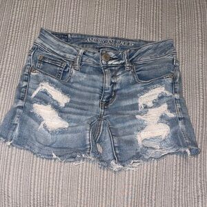 American Eagle Outfitters Distressed Light Blue Jean Shorts SZ 2